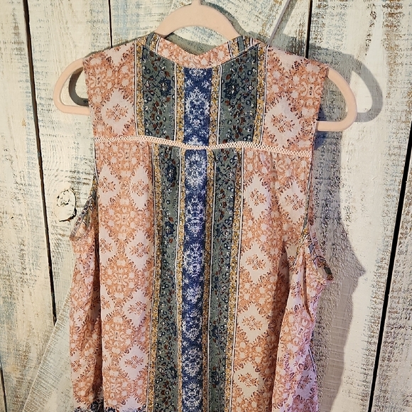 Knox Rose Pink and Blue Sleeveless Tie Front Blouse - Picture 4 of 4